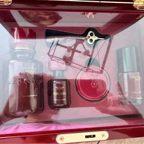 Victoria’s Secret Jewelry Box Perfume Gift Set - Picture 3 of 4